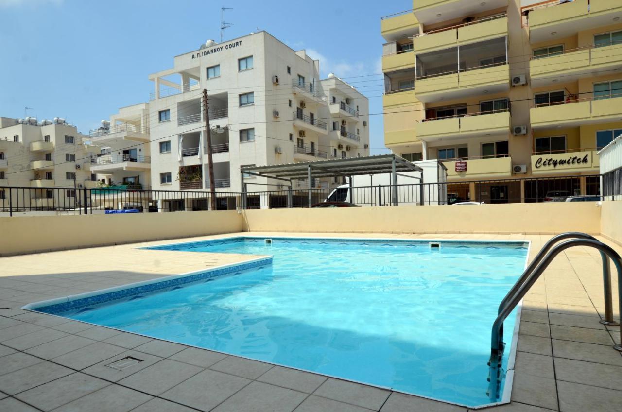 Olivia Mackenzie 2 Bedroom Flat With Pool Ларнака Экстерьер фото