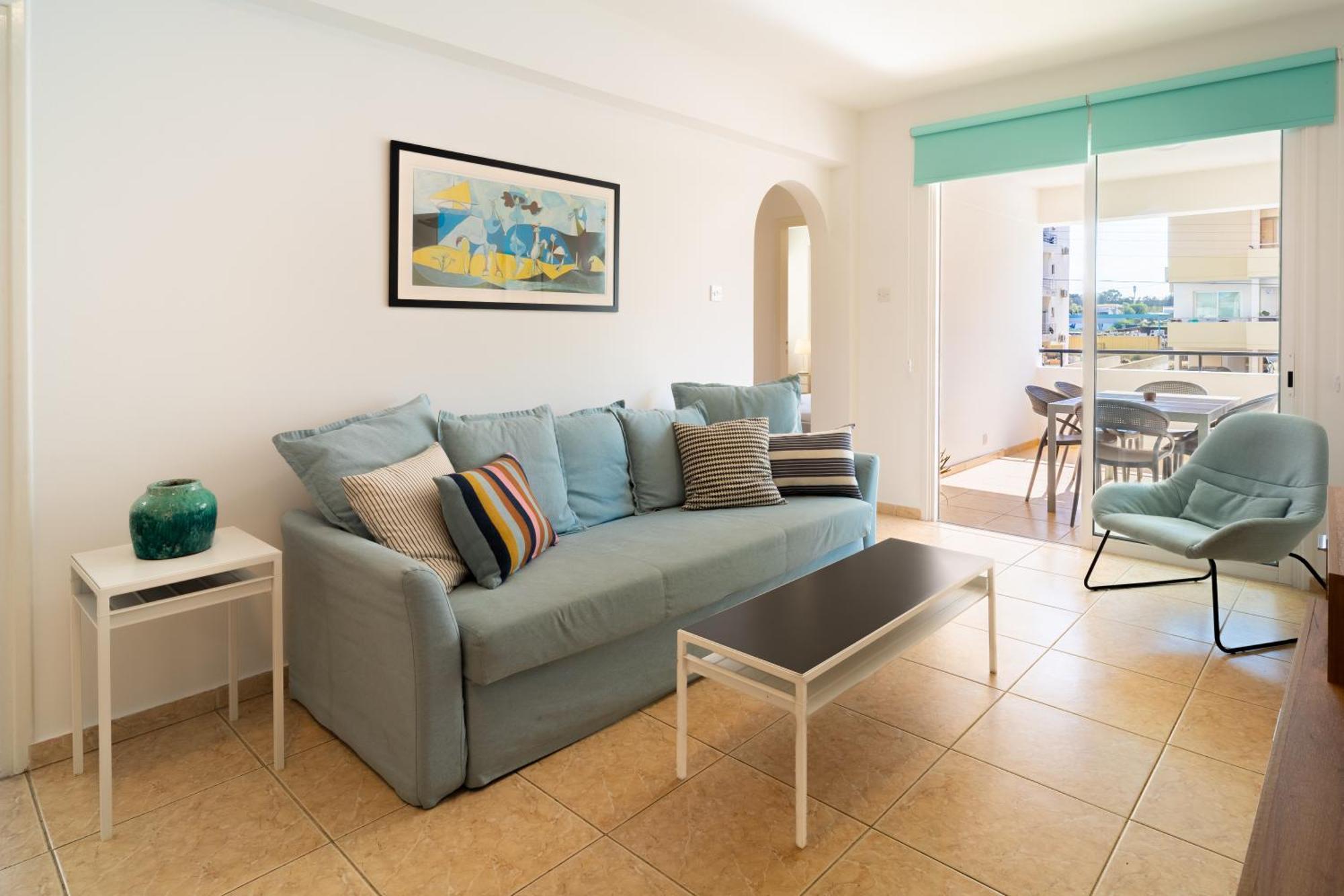 Olivia Mackenzie 2 Bedroom Flat With Pool Ларнака Экстерьер фото