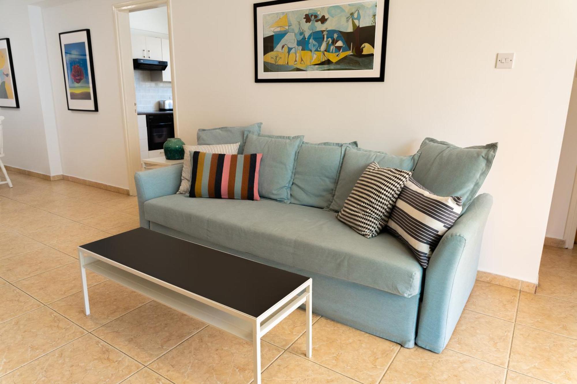 Olivia Mackenzie 2 Bedroom Flat With Pool Ларнака Экстерьер фото