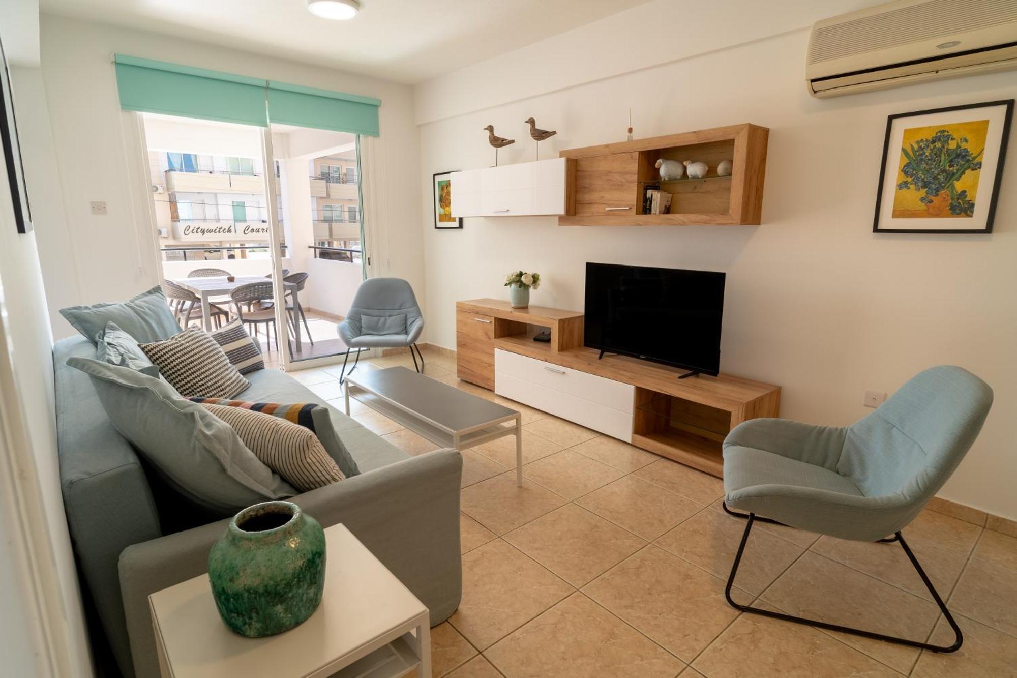 Olivia Mackenzie 2 Bedroom Flat With Pool Ларнака Экстерьер фото