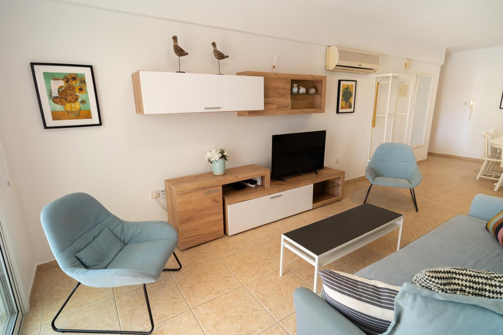 Olivia Mackenzie 2 Bedroom Flat With Pool Ларнака Экстерьер фото