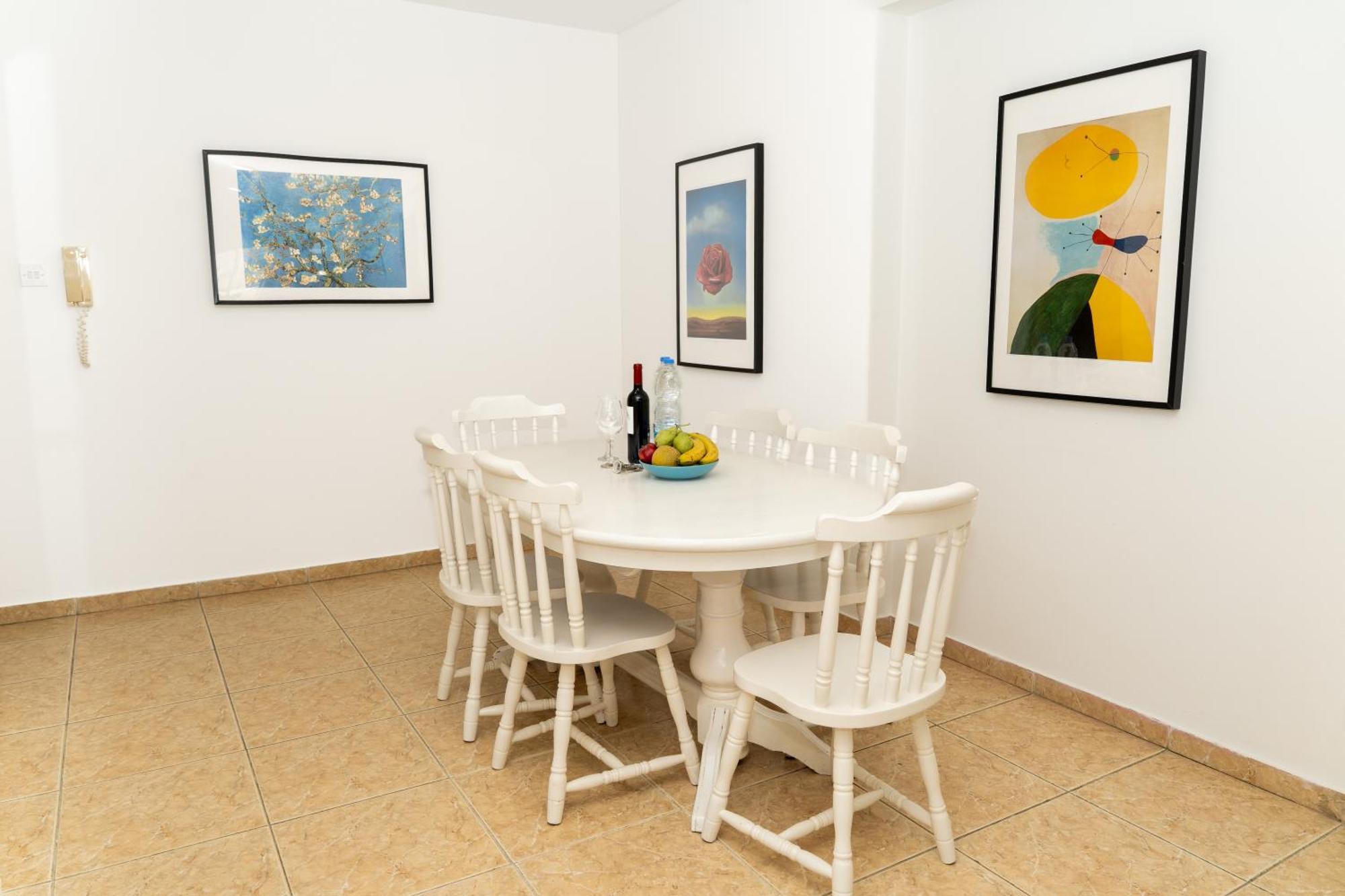 Olivia Mackenzie 2 Bedroom Flat With Pool Ларнака Экстерьер фото